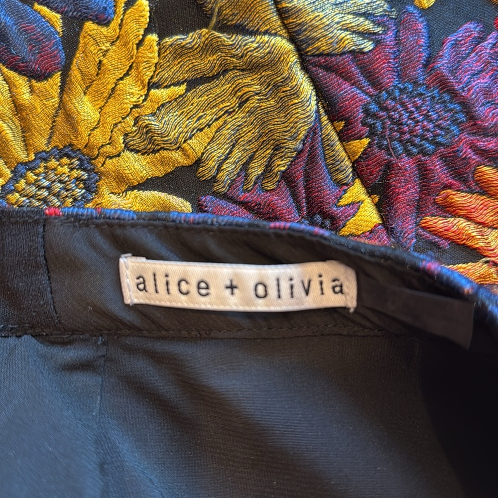 Alice + Olivia Loran Skirt - Picture 9 of 9